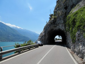 Stukje Gardesana met tunnel...